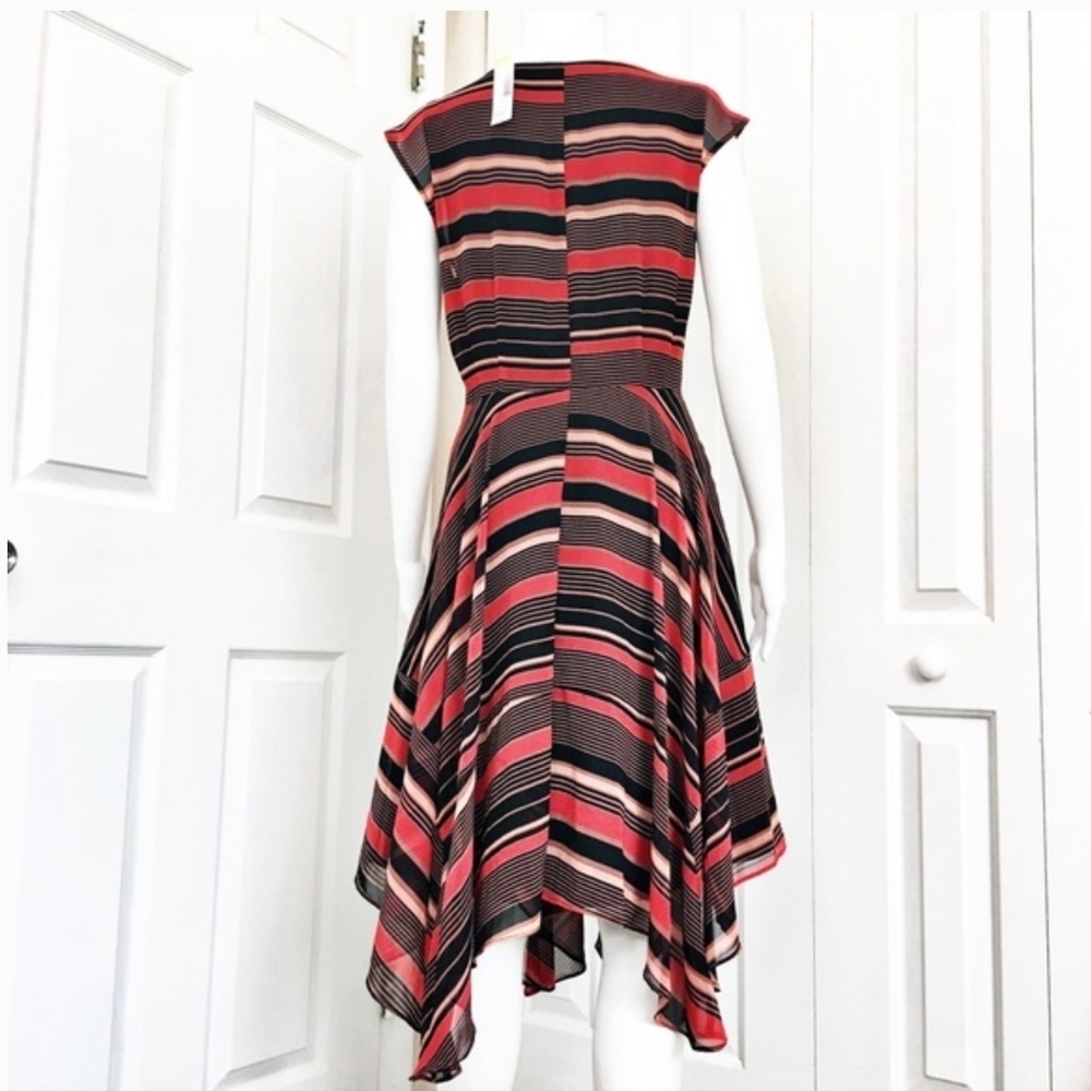 Metaphor dress - Picture 3 of 12